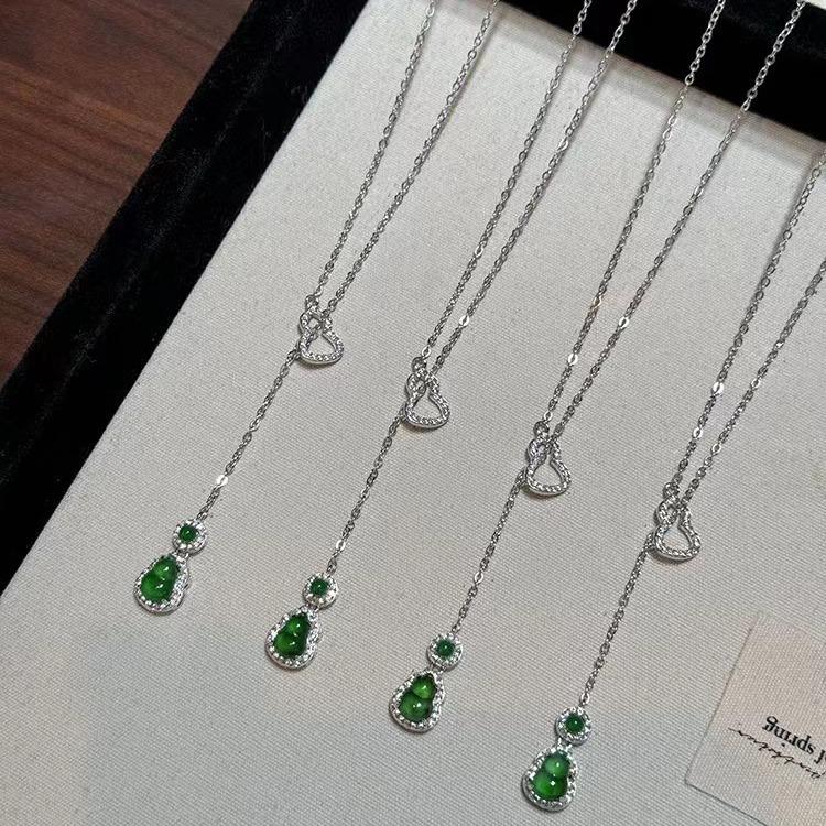 Yan Yu 2024 Double Ring Green Gourd Necklace: Chinese-Style Luxury Clavicle Chain for Women