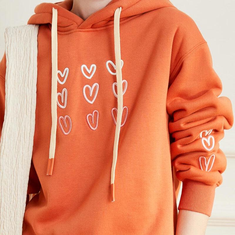 Bailuyu Women's Autumn/Winter Fleece-Lined Hooded Sweatshirt with Heart Embroidery
