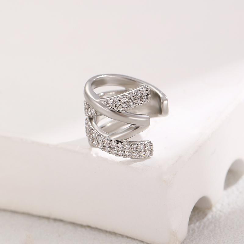 1Pcs Hollow Exquisite Zircon Ear Clip for Women Fashion No Pierced Copper Cuff Earrings Female Wedding Party Jewelry