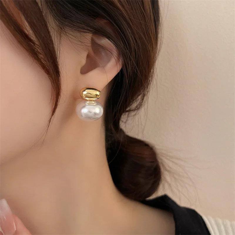 New French Elegant Gold Bean Spliced Imitation Pearls Earrings for Korean Fashion Jewelry Party Women's Accessories