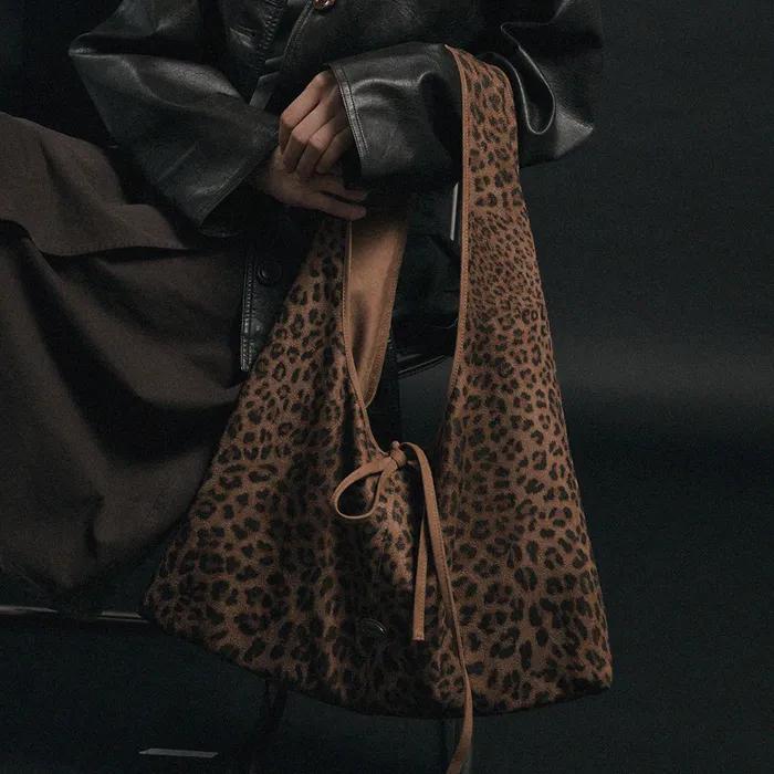 Mellow Leopard bag-brown