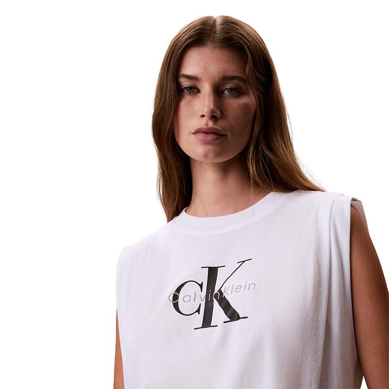 Calvin Klein Jeans Trendy Casual Letter Embroidered Round Neck Slim Fit Sleeveless Top T-Shirt Women tops 47G214G