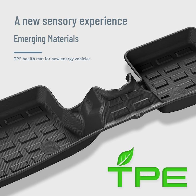 These eco-friendly, stain-resistant TPE car mats fit 23 Jeep Avenger models and are available for cross-border import.