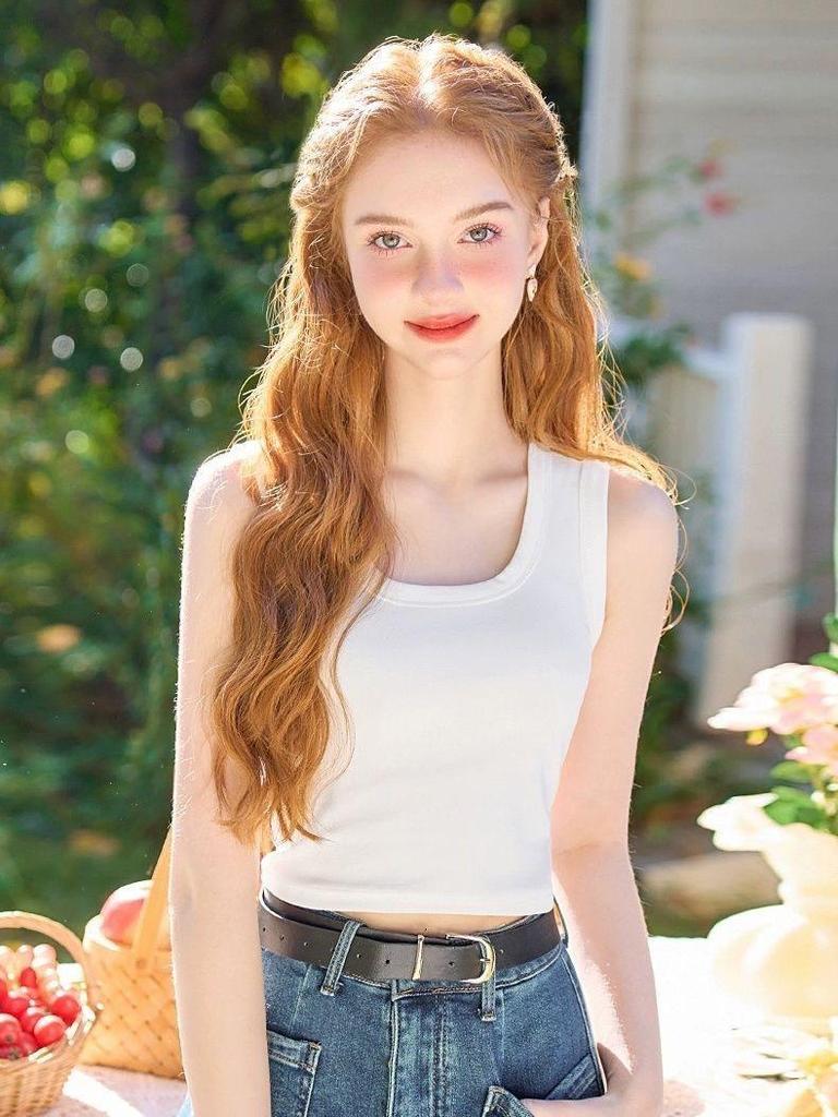 2026 Spring/Summer Women's Spicy Cropped Tank Top - Sexy Versatile Solid Color Round Neck Base Layer