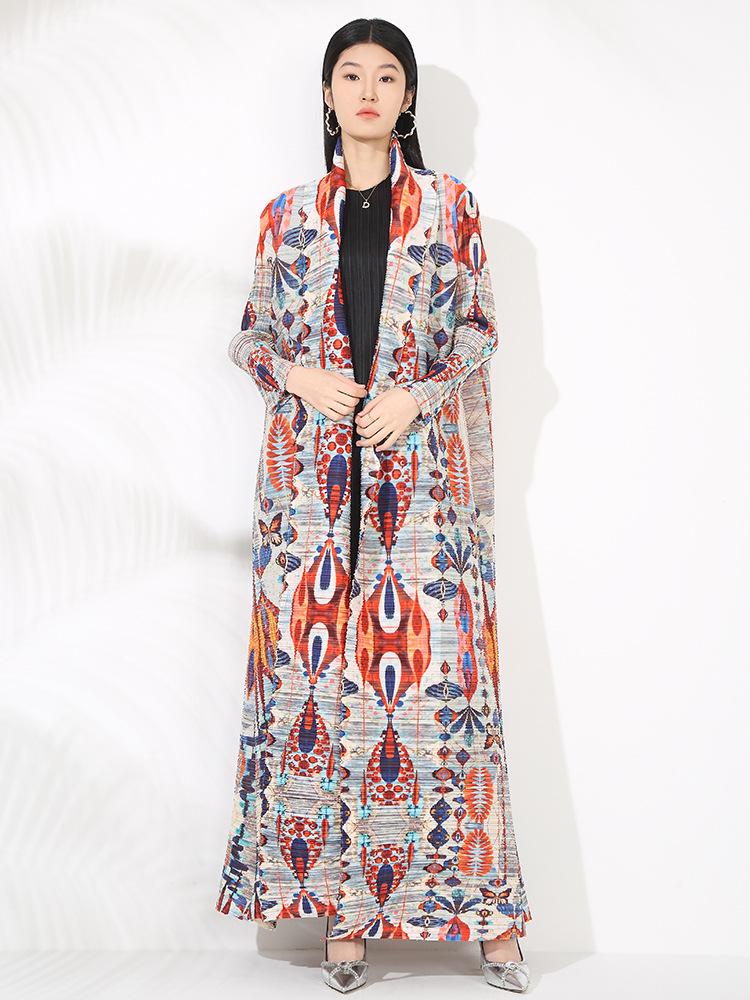 Pleated Printed Long Trench Coat for Women - 2025 Spring Lapel Loose Fit Plus Size Long Sleeve Robe