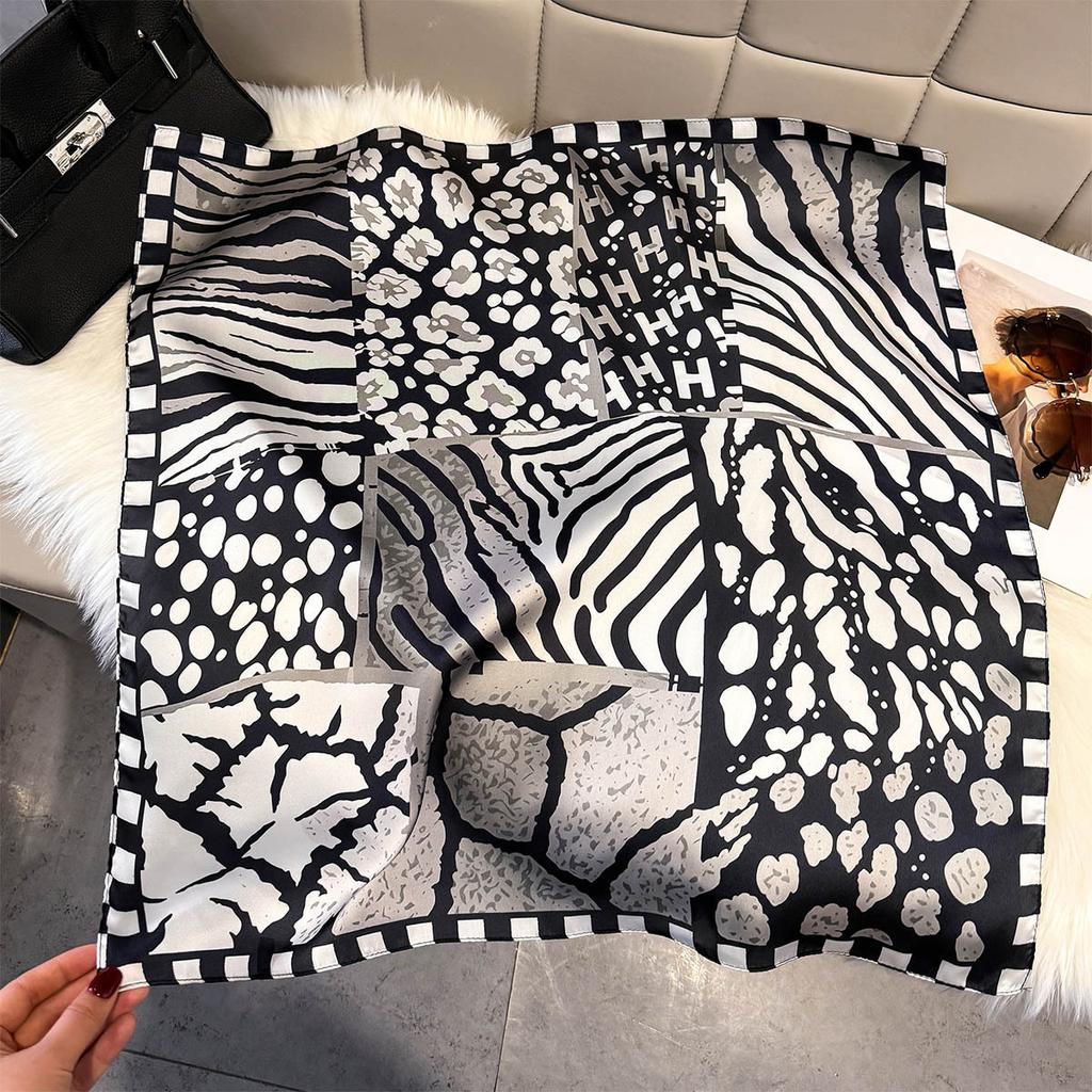 Fashion Square Fashion Foreign Style Small Silk Scarf Women'S Headband Decorative Scarf Dual-Purpose Small Square Scarf New Scarf