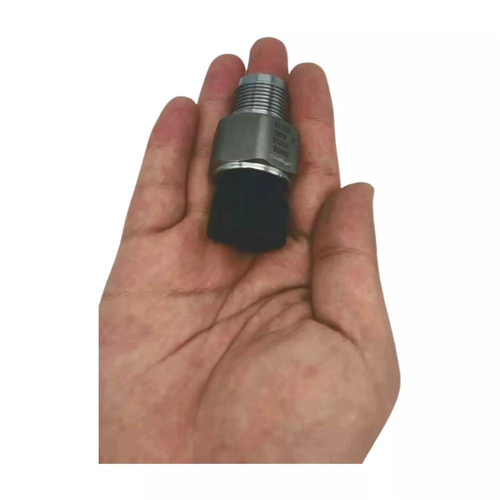 Fuel Rail Pressure Sensor for Toyota, Hino Hiace
