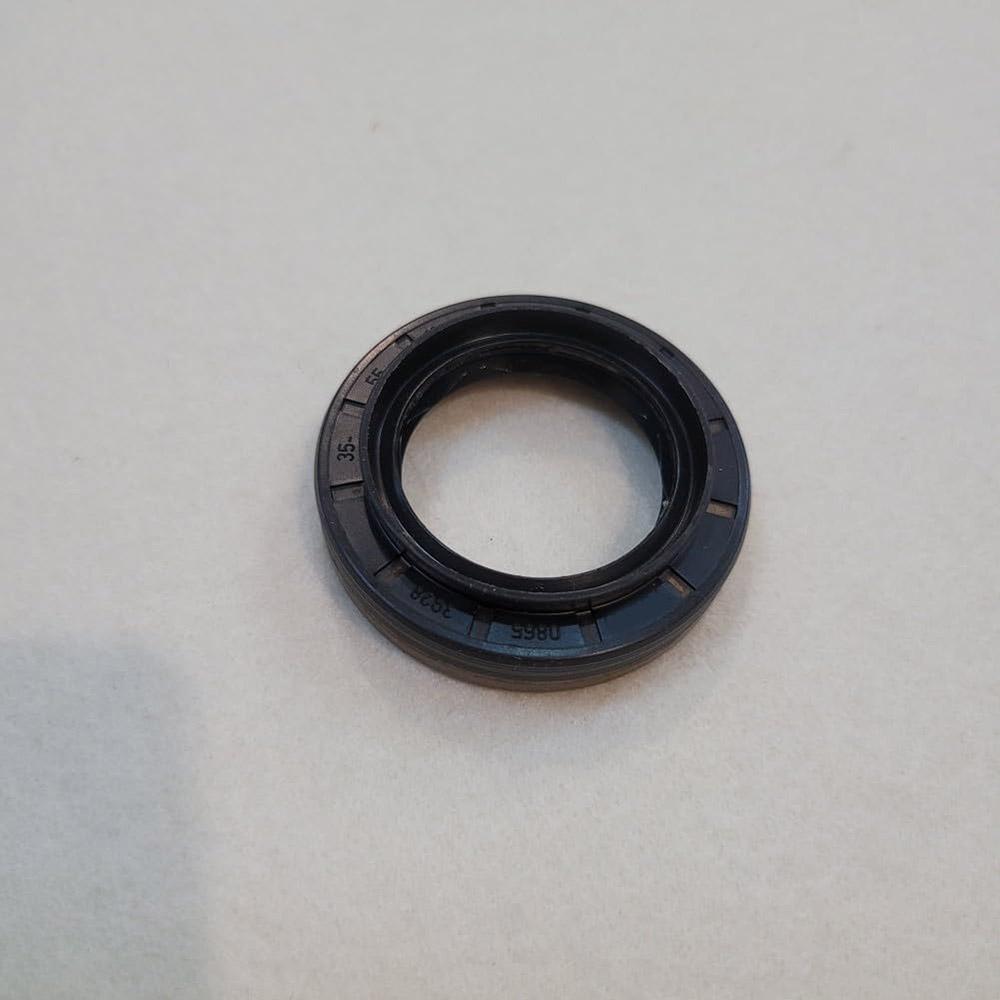 

Rear Differential Driveshaft Seal LR023440 For Land Rover Freelander 2 2006-2014