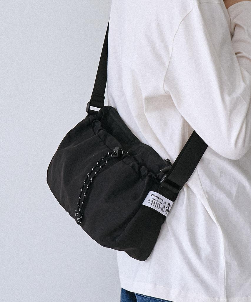 Viamonoh Truvi Crossbody Bag (Black)