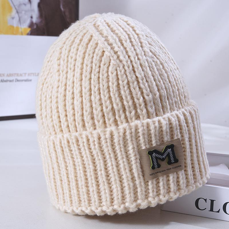 Hat Women's Winter Warm Knitted Hat Windproof and Cold-proof Wool Hat