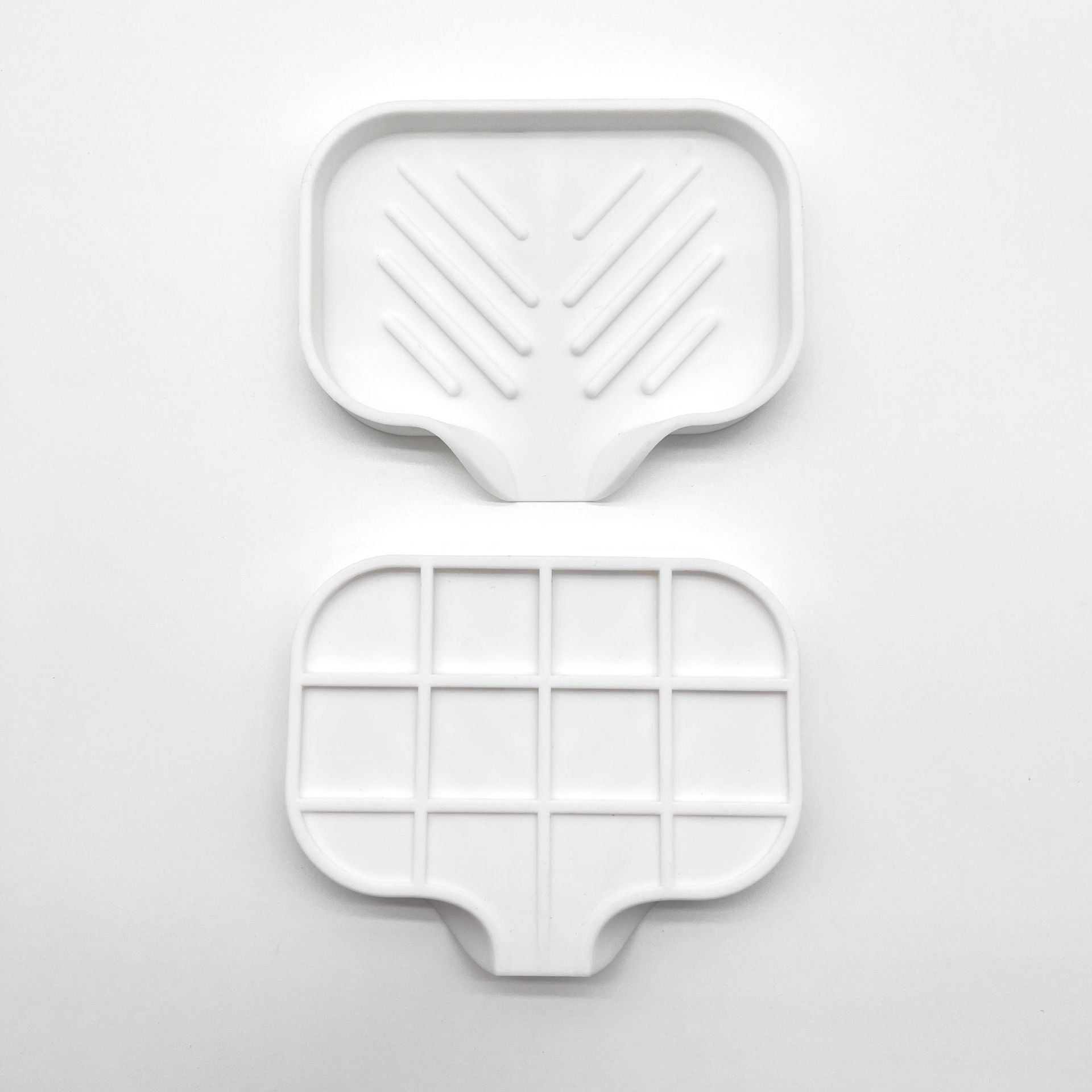 

Силиконовый поддон для раковины для организации кухни - Держатель для мыльницы, не контактирующий с пищевыми продуктами, со сливной кромкой - Слив для щеток на столешнице 12x10x1.7CM белый