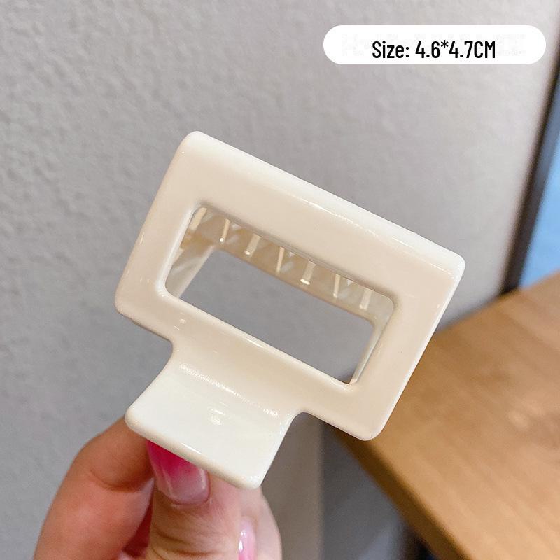 Versatile Milk Coffee Hair Clip: Large, Simple Shark Design for Women