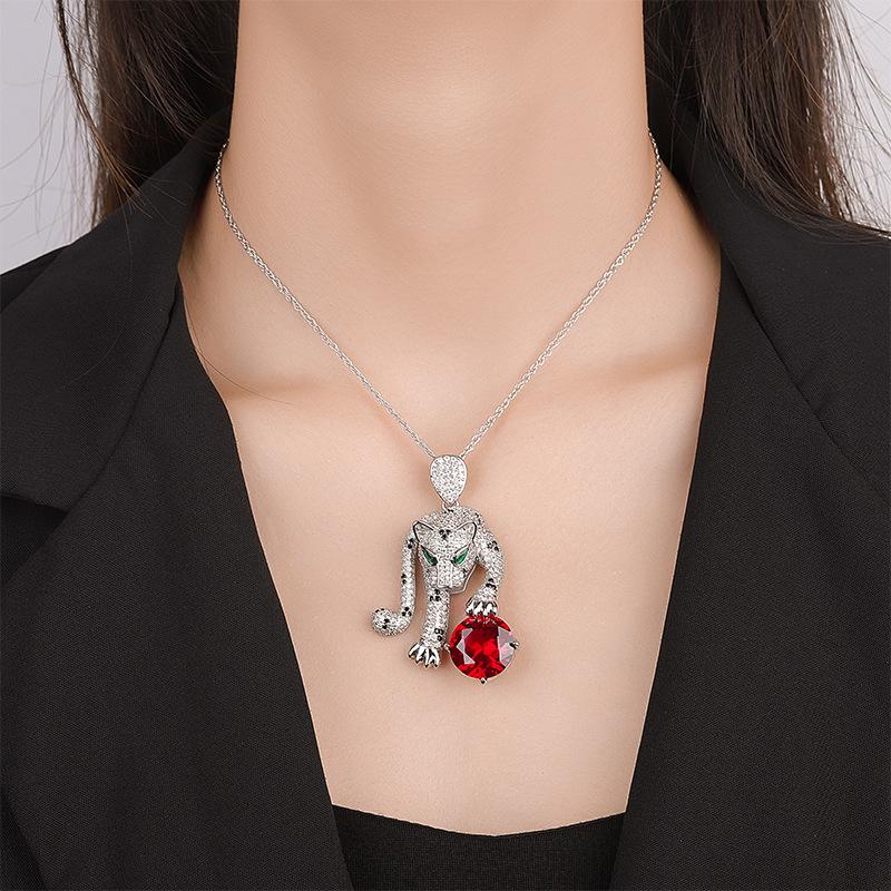 Autumn And Winter Jewelry Retro Simulation Red Corundum Leopard Luxury Inlay Main Stone 16Mm