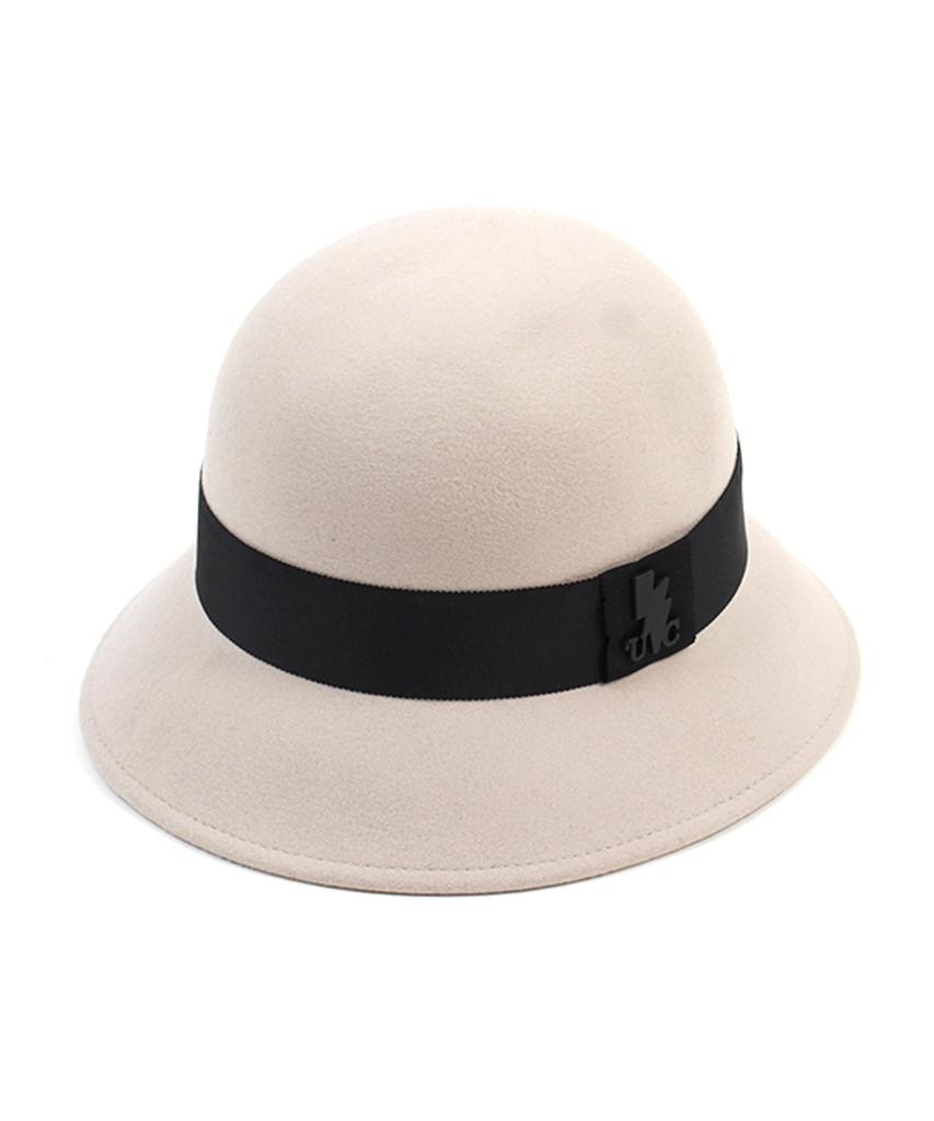 Yunibeosyeolkemiseuteuli Black Line Wool Ivory Cloche Hat
