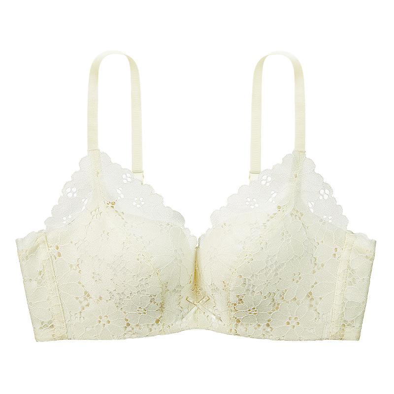 

The same cosmos lace of the brand is small, comfortable and breathable, with double breasts and anti-sagging bra. 85B