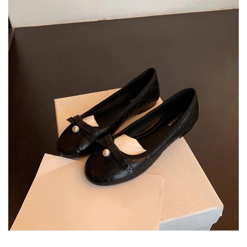 

A New Style of Women s Ballet Single Shoes with A Delicate Shallow Opening Round Toe and Flat Bottom 35 чорний