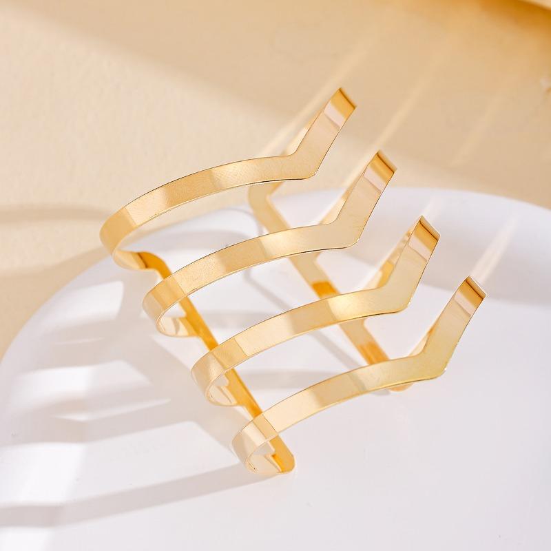 Full Custody Jewelry Exaggerated Alloy Wave Bracelet Personality Street Clapping Bracelet Niche Hand Jewelry for Women