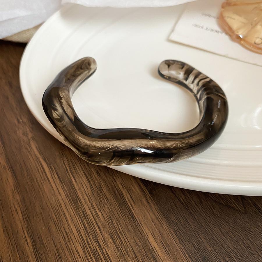 Dopamin Ombre Geometrischer Harzarmreif: High-End Europäischer & Amerikanischer Nischen-Modeschmuck