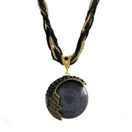 

Bohemian European & American Fashion Beaded Necklace with Vintage Rhinestone Pendant чорний