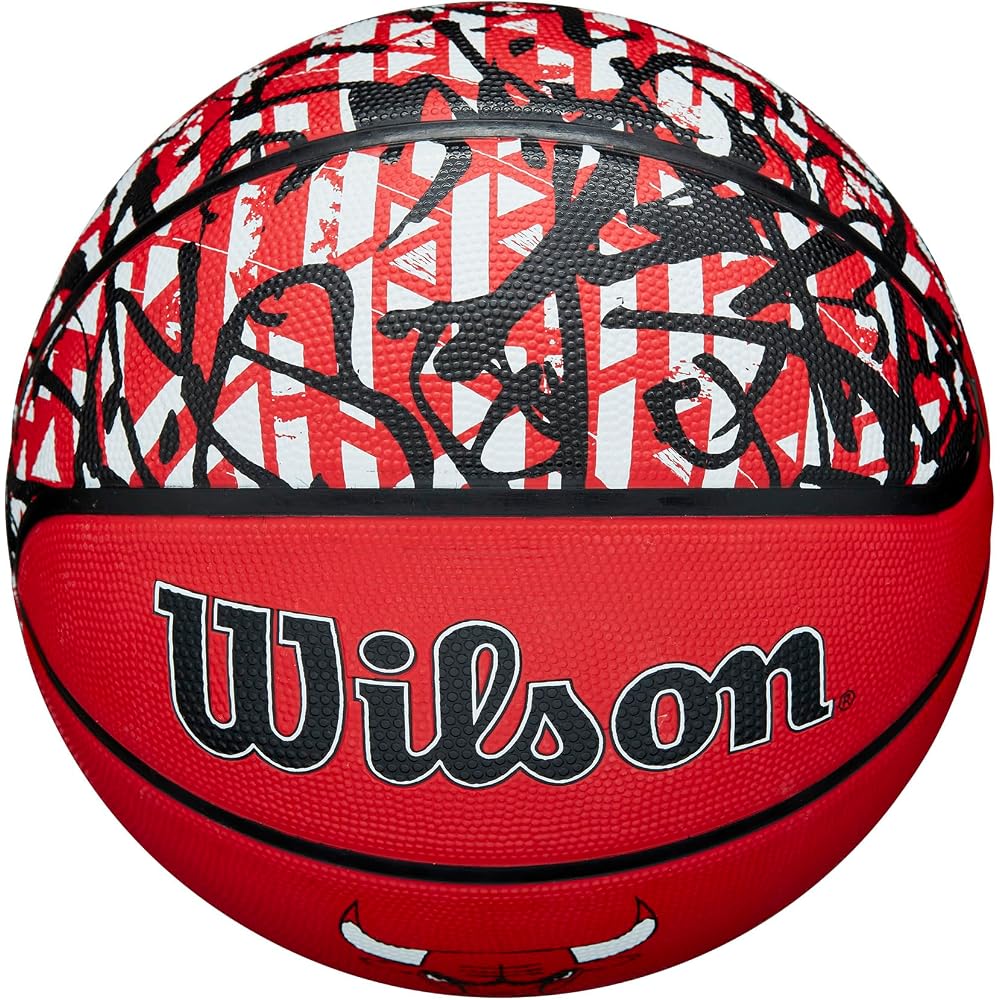 Wilson NBA Team Graffiti Chicago Bulls Basketball Outdoor Size 7 Diameter 24.5cm