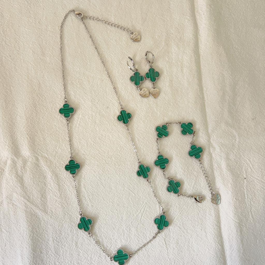 3PCS Four Leaf Clover Necklace Bracelet Earrings Three Piece Set Versatile Lucky Four Leaf Clover Five Flower Bracelet Clavicle Chain Earrings