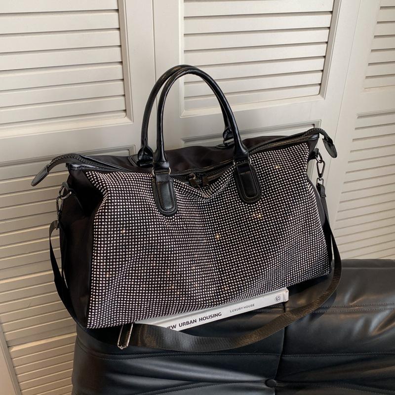 

Large Capacity Travel Bag, Women s Casual Korean Version Handbag, Sequins Inlaid with Diamonds, Sports and Fitness Bag, Crossbody Travel Luggage Bag срібний
