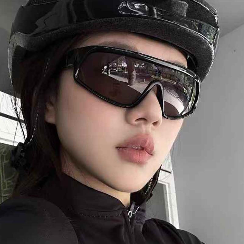 New UV400 One-piece Cycling Sunglasses Women Sports Outdoor Photography Neutral Street Sunscreen Glasses