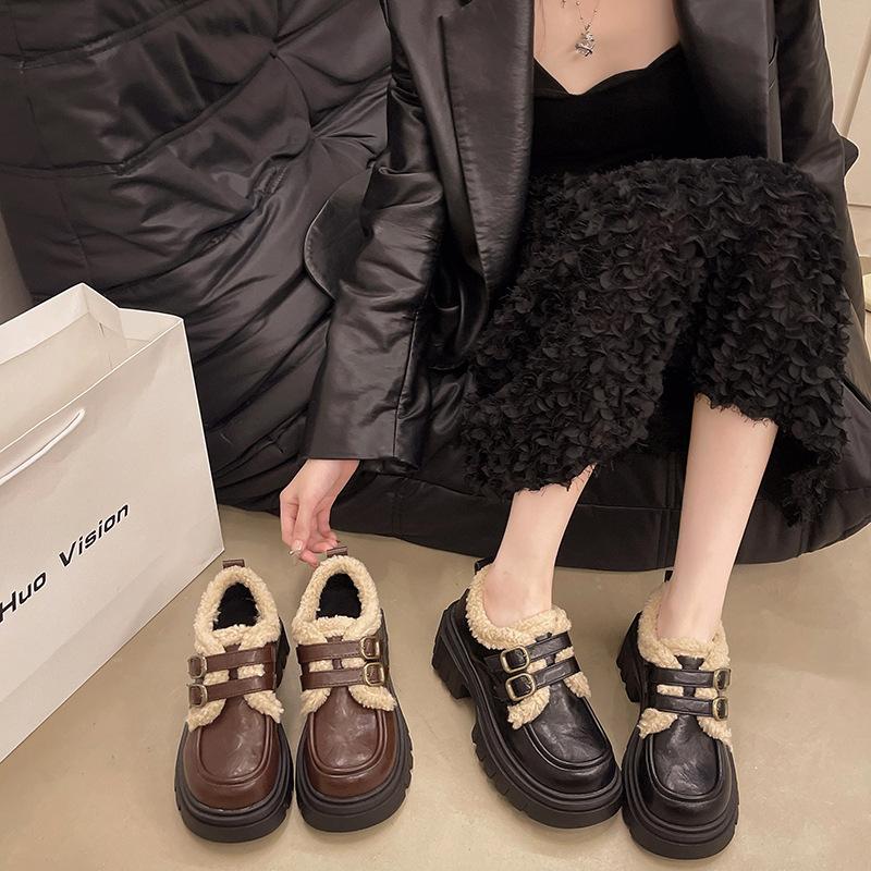 Black velvet platform small leather shoes women's new autumn and winter round head retro Mary Jane single shoes