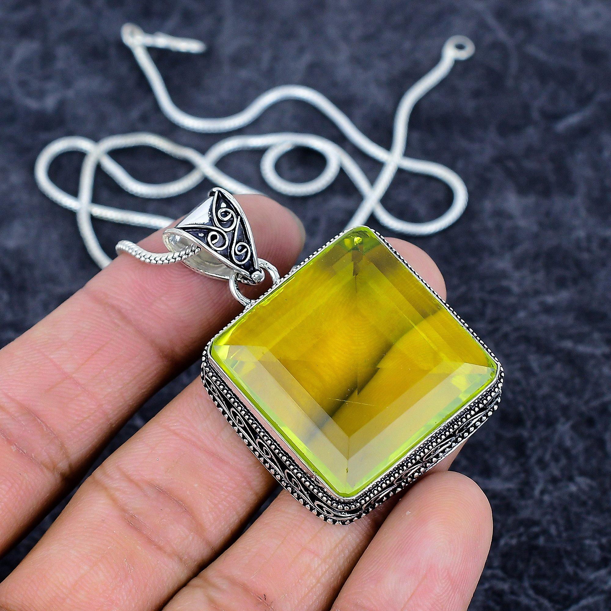 

Peridot Gemstone Handmade 925 Sterling Silver Jewelry Pendant 1.97 M-3231