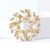Simulation Pearl Leaf Wreath Brooch for Women Unisex Plant Lapel Pins Party Accessories Valentine's Day Gifts