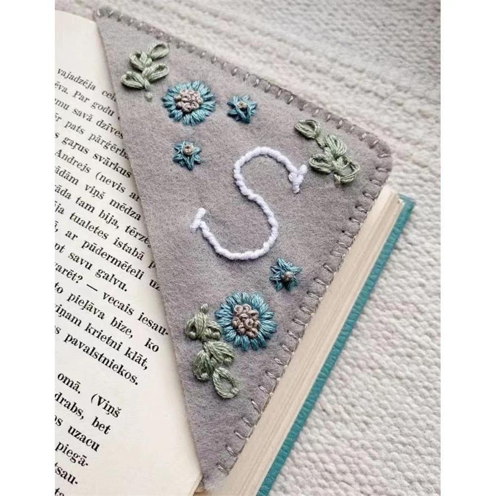 New Design Hand Embroidered Corner Bookmark Cute Flower Letter Embroidery Bookmarks Stitched Felt Corner Bookmark Book Clip
