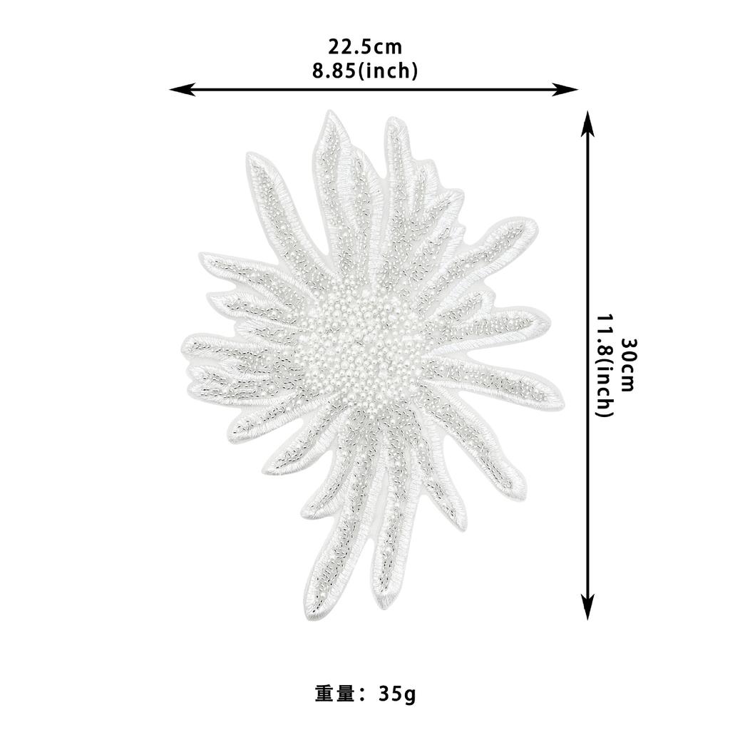 White Embroidered Sunflower Beads Cloth Sticker Accessories Top Dress Dress Decorative Front Collar Cloth Sticker Accessories