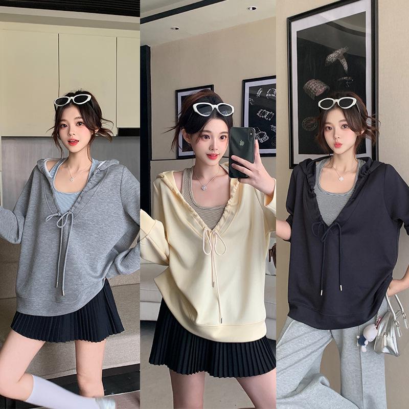 

2026 Spring Women s Two-Piece Pleated V-Neck Sweatshirt and Striped Halter Tank Top Set 4XL