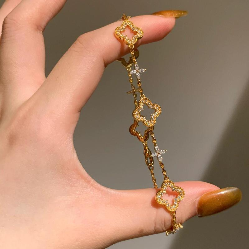 24K Gold-Plated Zircon Floral Hollow Bracelet - French Retro Court Style Jewelry