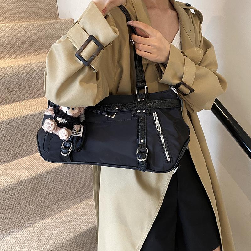 Niche Sweet and Cool Wind Bag 2025 New Large-capacity Simple and Versatile Commuter Bag Casual Shoulder Oblique Span Bag