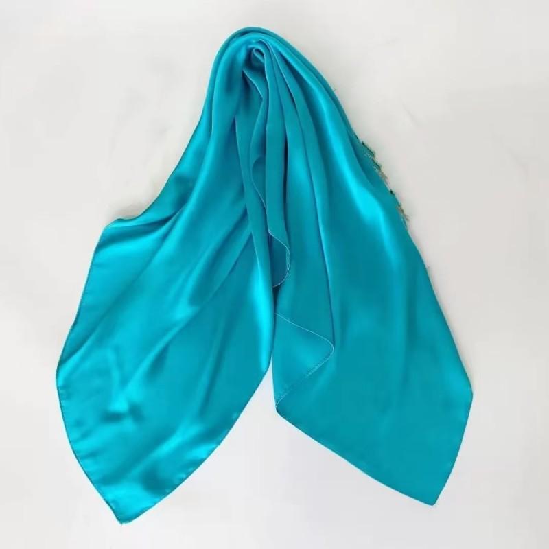 Jednokolorowa jedwabna chusta kwadratowa chusta imitacja jedwabiu chusta letnia urocza Yiwu mała kwadratowa chusta