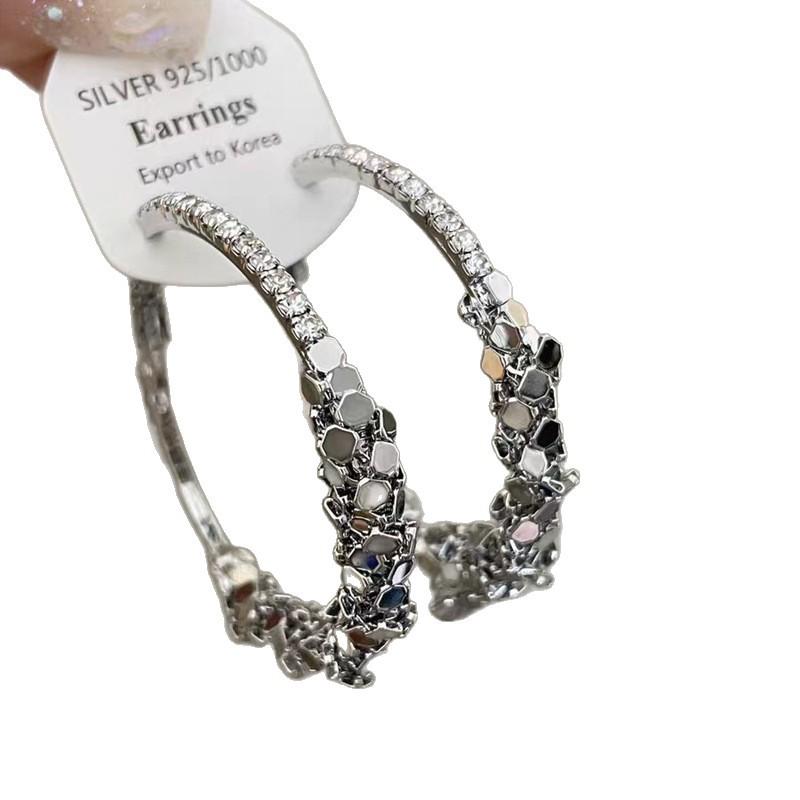 111 silver needle light luxury high-end circle earrings design sense sequins broken silver earrings fashion personalized earrings