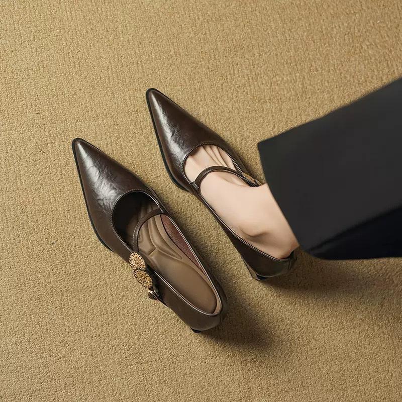 

Версия из овчины~ остроносые туфли на высоком каблуке с ремешком через подъем и металлической пряжкой, с открытой союзкой и низким каблуком, французские черные туфли-лодочки женские 40