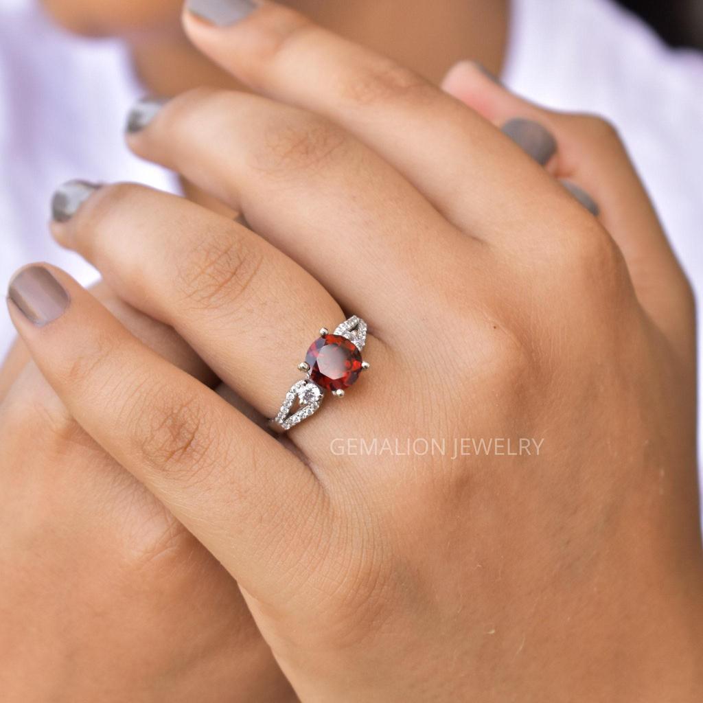 Red garnet ring, natural red gemstone ring round cut silver engagement ring anniversary gift January birthstone ring , handmade garnet ring