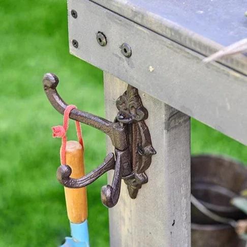 Rotatable Three Hooks Retro Nostalgia Metal Iron Art Wall-mounted Clothing and Hat Storage Hook Home Hanging Outdoor Decoration