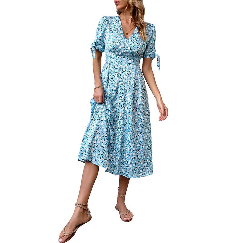 Summer Fresh and Sweet Wind V-neck Slim Floral Dress