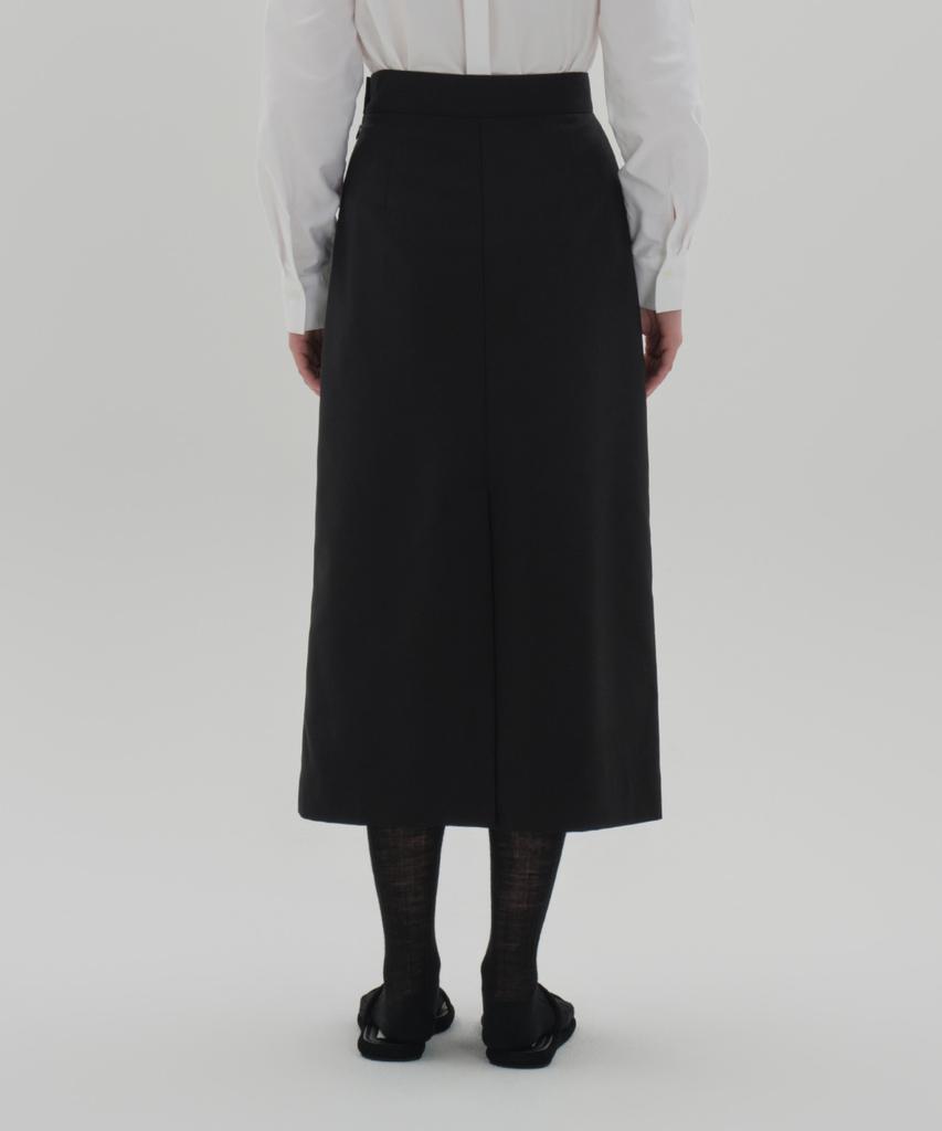 JUN BY JUN K Classic H-Line Skirt_Black