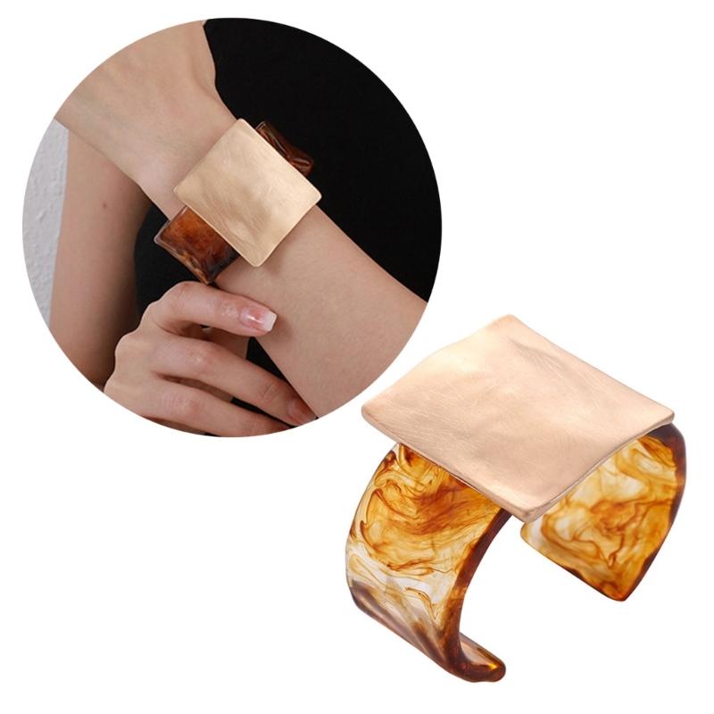 Geometric Brushed Square Metal Bracelet Elegant Bangle Adjustable Wristband Accessories for Modern Fashionable Women