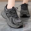 Platformové dad shoes 2025 nové letní populární síťované prodyšné malé bílé boty univerzální jarní a podzimní ležérní sportovní boty