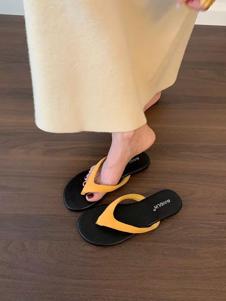 

2025 новые простые сандалии для пляжного отдыха с перемычкой, повседневные универсальные плоские шлепанцы, женская летняя обувь 35 жёлтый