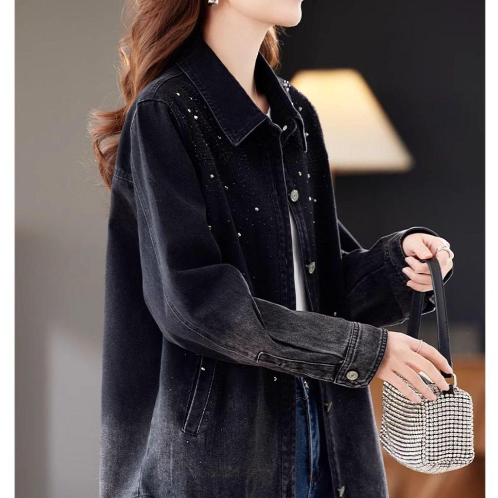 2026 Plus Size Slimming Denim Jacket for Women: Casual Mom Style for Spring & Autumn