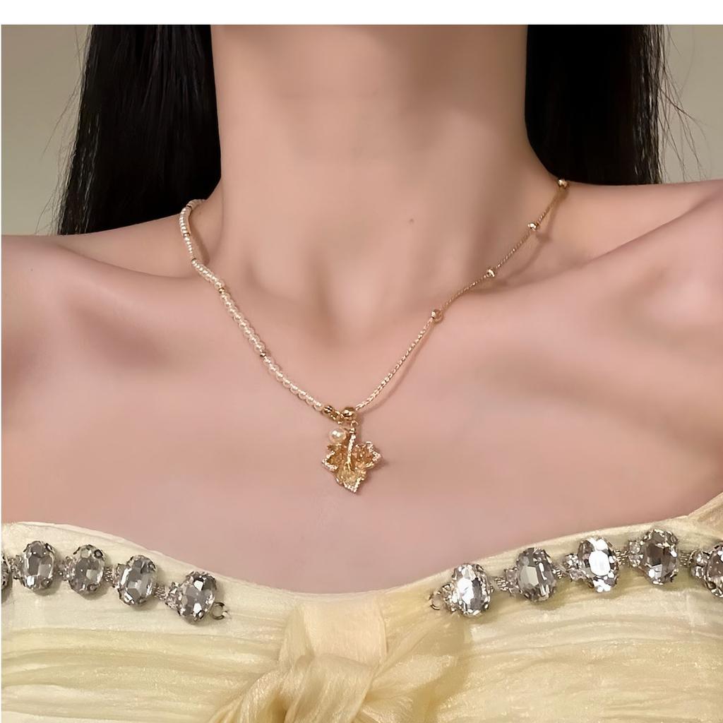 Novo colar de octagrama com vento frio e diamante rosa para mulheres, moda, alta sensibilidade, corrente para clavícula, estilo nicho de luxo leve, corrente para pescoço