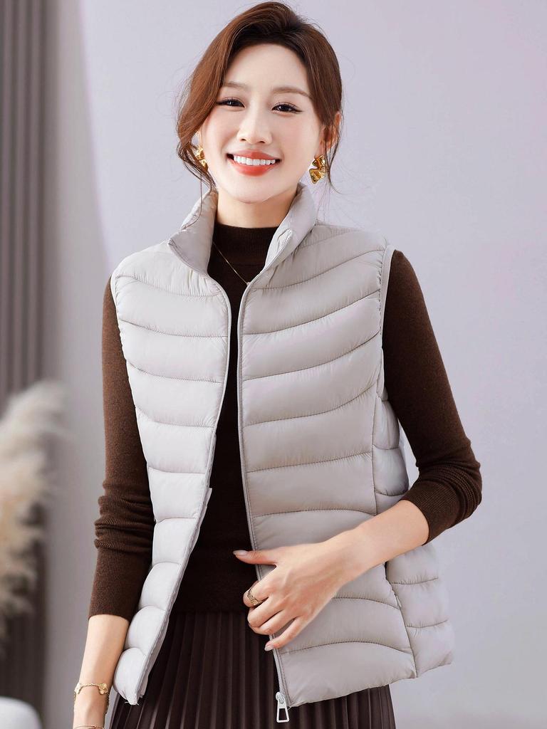 2025 Women's Down Cotton Vest: New Autumn/Winter Warm Outerwear for Middle-Aged Moms
