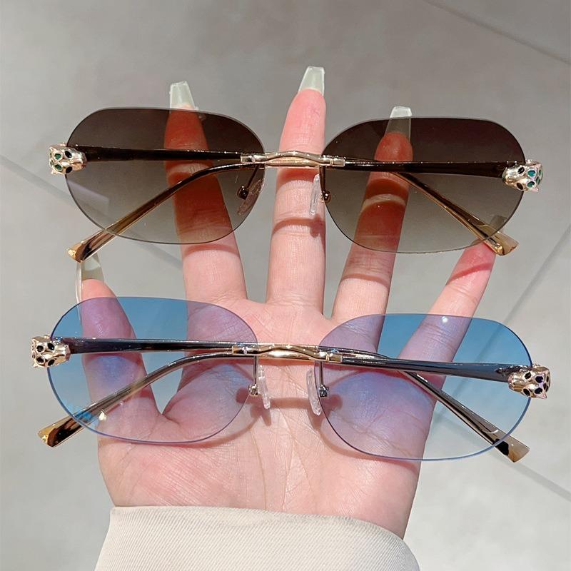 Rimless Oval Sunglasses Men New Fashion Vintage Gradient Casual Shades Women Trendy Luxury Brand Design Decor Sun Glasses