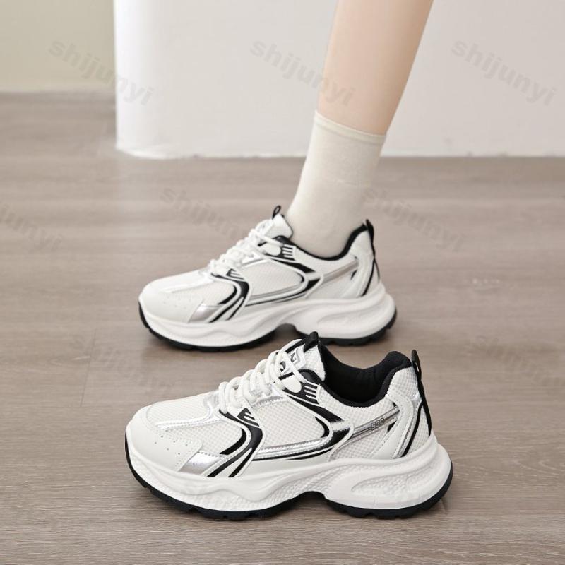 Women's Vulcanized Shoes 2026 Autumn New Outdoor Non Slip Platform Sneakers Comfort Height Increase Fashion Lace Up Casual Shoes